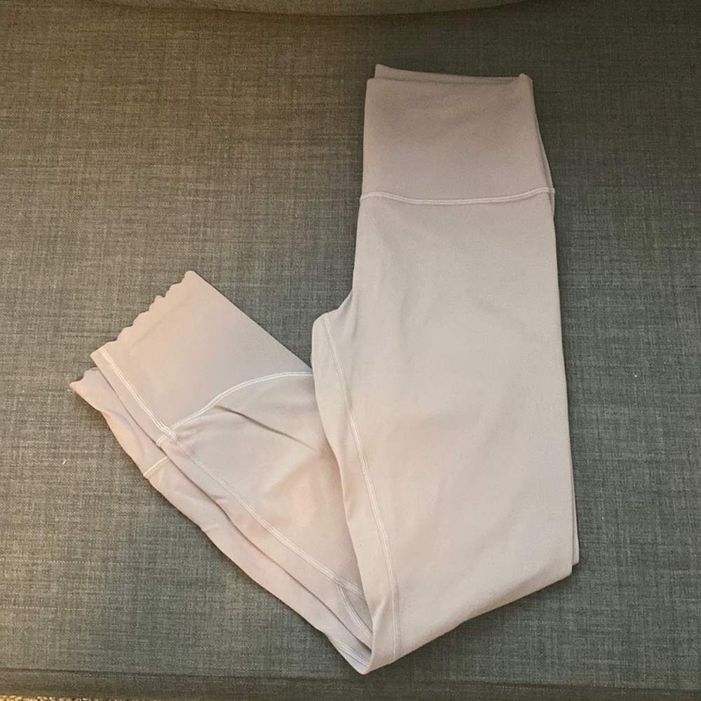 Lululemon Scallop Align Leggings